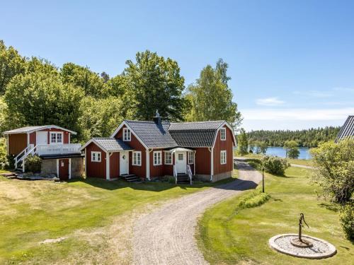 Atran House | Oceanfront Holiday Home Mjöhult Utsikten - Guest Rated 9.8