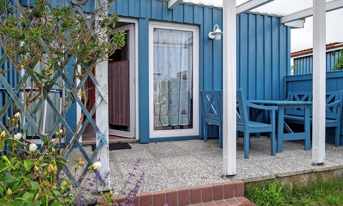 Meschendorf House | Cozy Möve ABA Bungalow 62 with Ocean View & Private Terrace