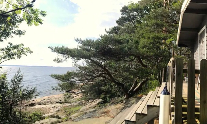 Stromstad Municipality House | Idyllic Holiday Home with Ocean View near Strömstad
