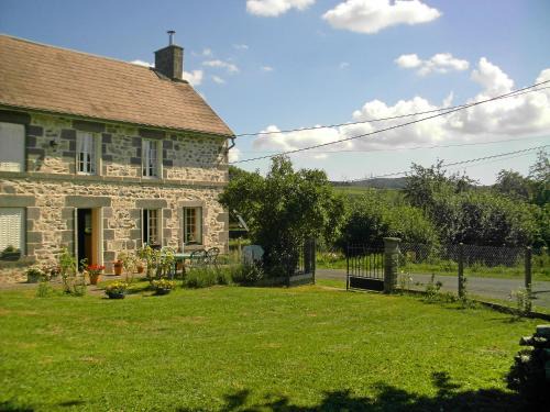 Langlerial House | Pet-Friendly Holiday Home O'Petit Bonheur – Rated 9.3/10