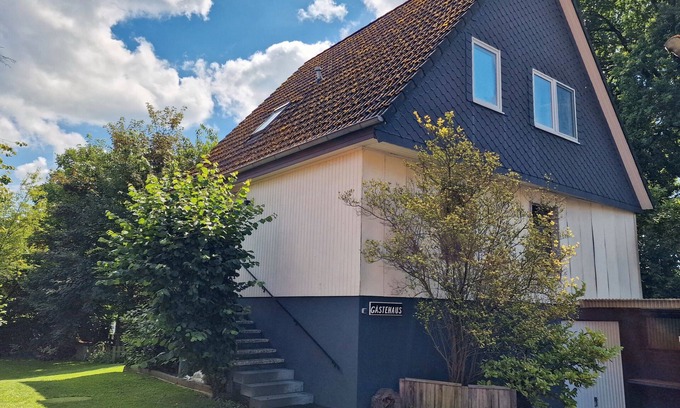 Muden House | Holiday Home 'Oehm' with Private Terrace, Private Garden and Wi-Fi