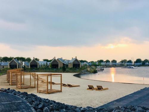 Tholen House | Oceanfront Holiday Home at Oesterdam Resort - Guest Rated 10/10