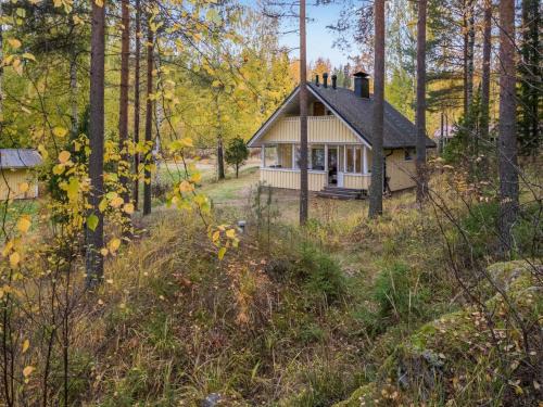 Aatola House | Family-Friendly Getaway at Holiday Home Orava-apaja