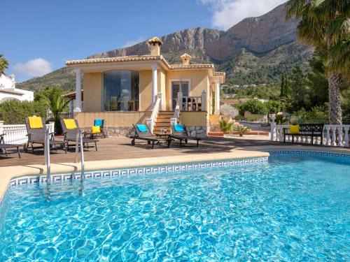 Ermita House | Osa Menor Holiday Home: Guest Rated 9.3 with Pool Access