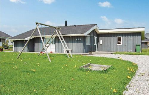 Pøt Strandby House | Cozy Home in Juelsminde with Free Wifi & Family-Friendly Perks