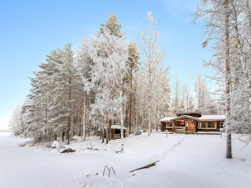 Mikkeli House | Elegant Holiday Home Papanmökki: Pet & Child-Friendly Retreat