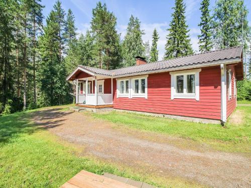 Leppavirta House | Pet-Friendly Holiday Home Paroni with Exceptional Ratings