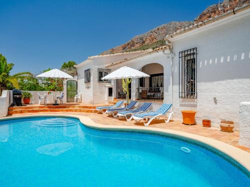Ermita House | Holiday Home Pascal by Interhome