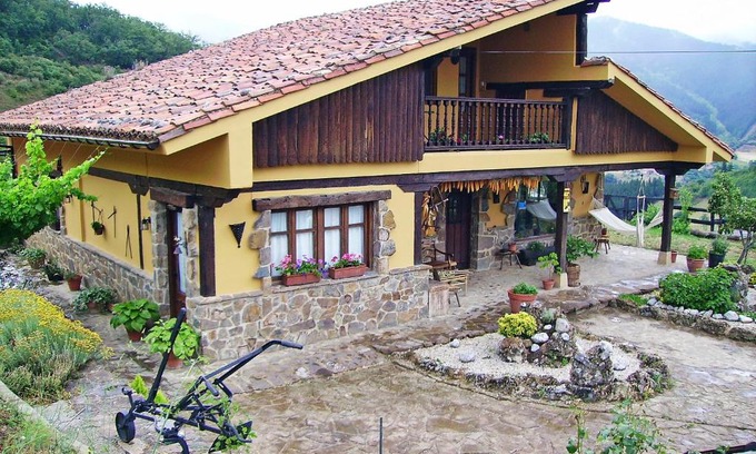 Cillorigo de Liebana House | Pet-Friendly Holiday Home Potes Viñon – Rated 9.7/10
