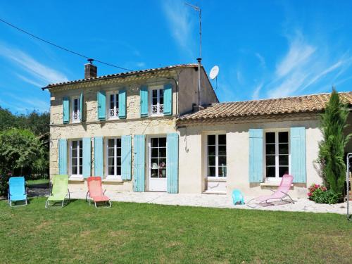 Naujac-Sur-Mer House | Pet-Friendly Holiday Home Poumeyrette for Family Getaways