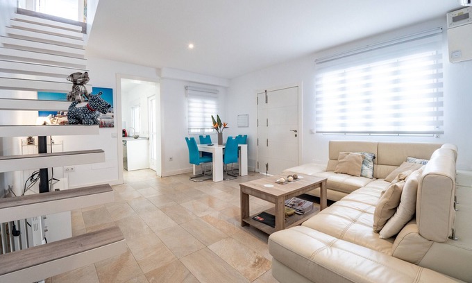 Punta Umbria House | Cozy Beachside Holiday Home with Ocean View and Wi-Fi