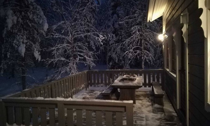Lampivaara Ski Chalet | Experience Real Lapland at Holiday Home Rakki Pirtti