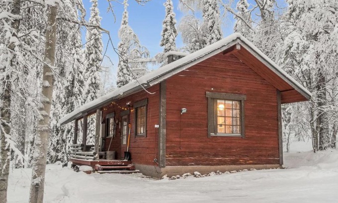 Lampivaara House | Pet-Friendly Holiday Home Riekkola with Hot Tub & Perfect Rating