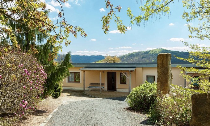 Mittelndorf House | Holiday home right in the heart of Saxon Switzerland with garden pool and amazing view