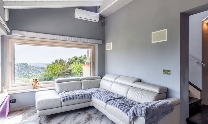Corsanico House | Seaside Retreat: Holiday Home "Roberto" with Private Pool