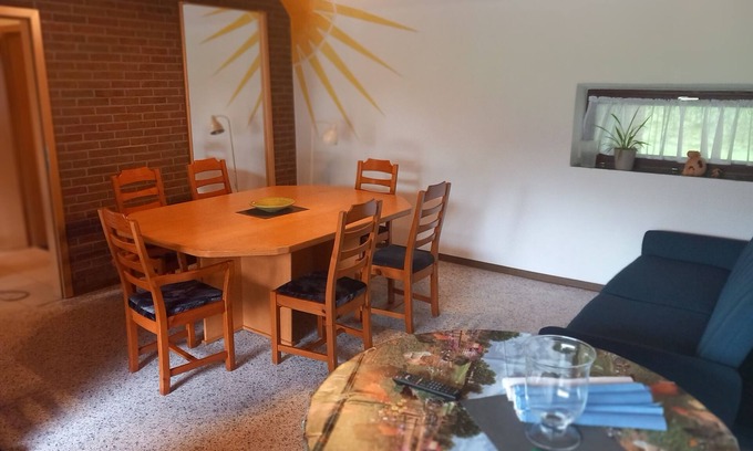 Westerstede House | Holiday Home 'Ruhe Auf Dem Lande' with Private Terrace and Private Garden