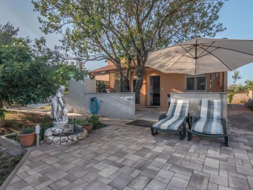 Valbandon House | Pet and Child Friendly Holiday Home Ruza - PUL503 Awaits