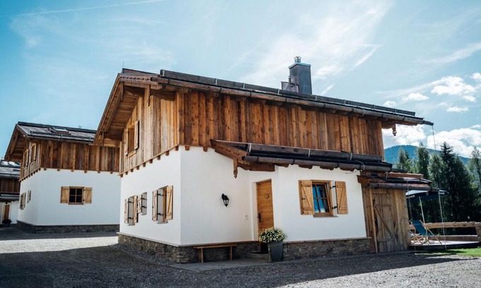 Werfenweng House | Inviting Holiday Home Schnee Eule-3: Pet and Child Friendly