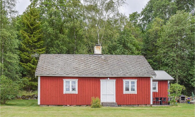Torup House | Cozy Holiday Home Sjöbol in Torup with Kitchen Access