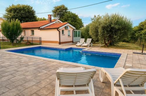 Trn House | Family-Friendly Holiday Home Slap Koćuša with Pool & Ocean View