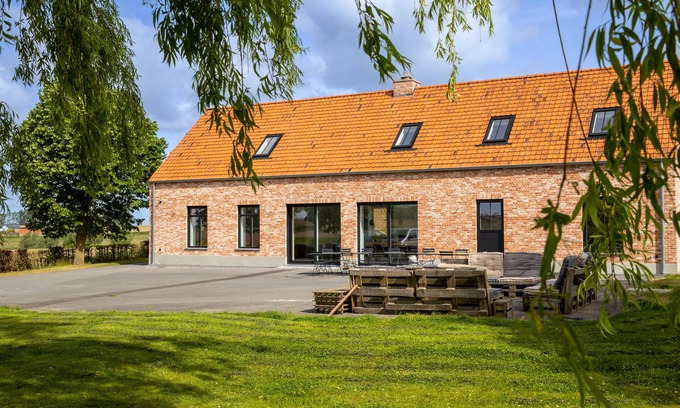 Passendale Villa | Welcoming Holiday Home 't Hov for Up to 20 Guests
