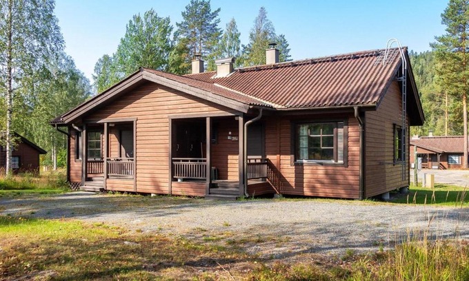 Tahkovuori House | Inviting Holiday Home Tahkovuorentie 34 b with Hot Tub