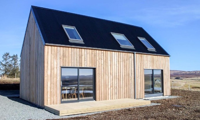 Roskhill House | Guest Rated 10/10: Holiday Home Taigh Uilleim Awaits