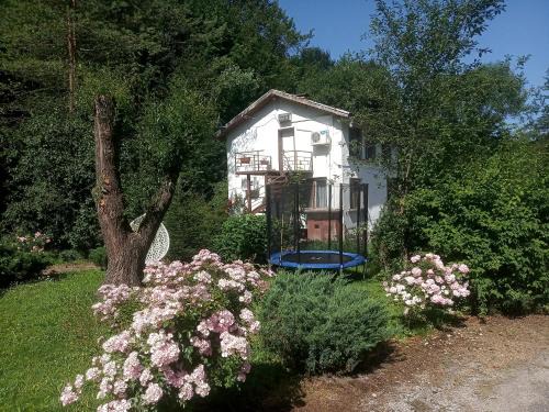 Tryavna House | Cozy Holiday Home Tanevi: Family-Friendly with Breakfast