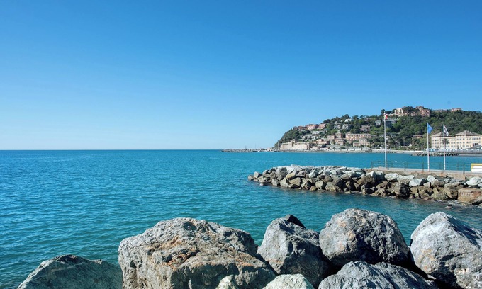 Arenzano House | Enjoy Oceanfront Serenity at The Green House with Pool