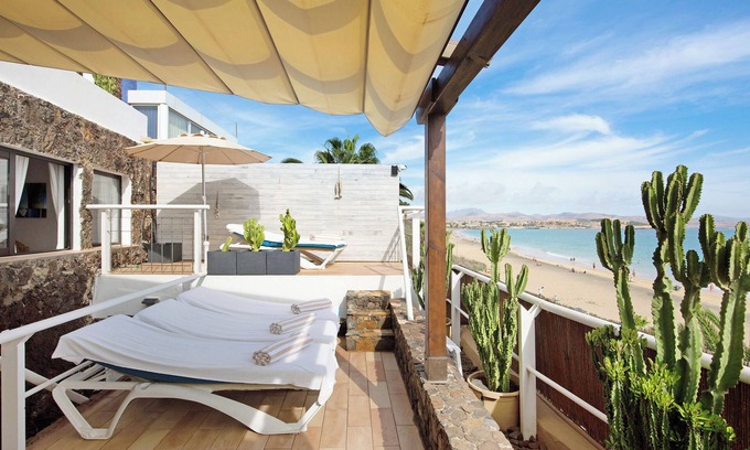Bahia Calma House | Cozy Holiday Home "Torre 4" with Ocean View & Terrace