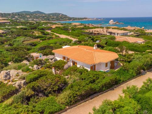 Portobello House | Oceanfront Holiday Home Trebbiano – Family-Friendly Escape