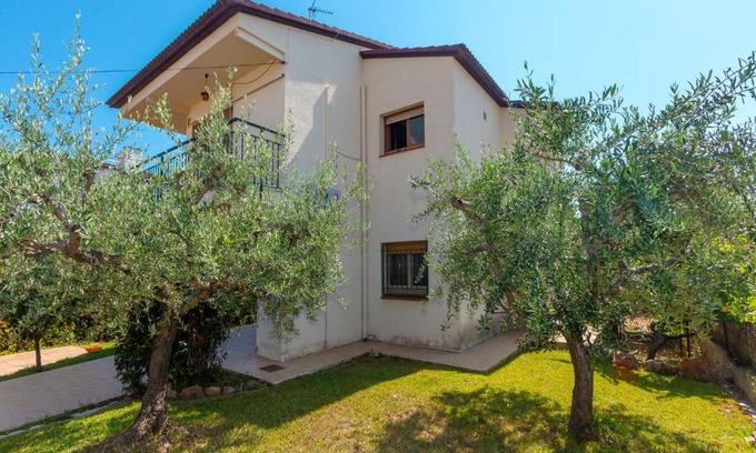 Creixell House | Cozy Holiday Home Angel Guimera - Pet and Child Friendly