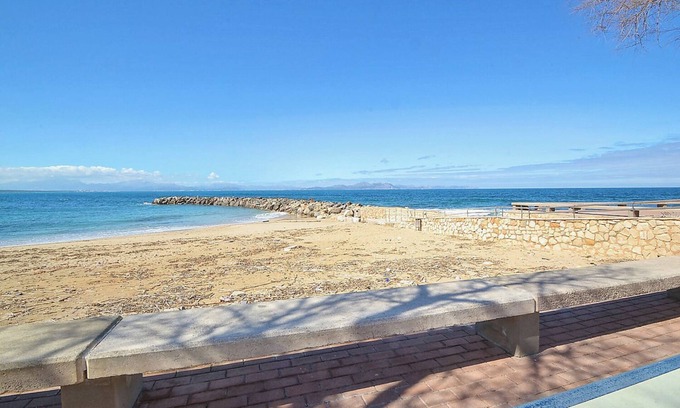 Colonia de Sant Pere House | Relax at Holiday Home 'Tres Pins' with Oceanfront Views