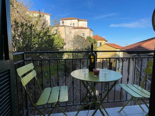 Pietrabruna House | Cozy Holiday Home U Murina for Family Getaways