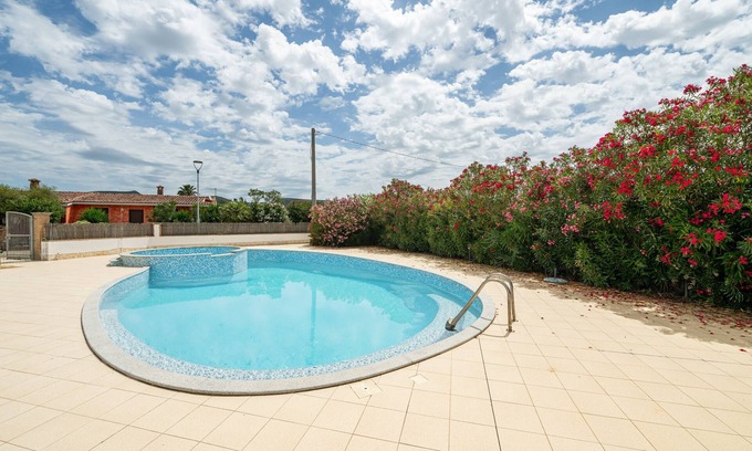 Sant'Anna Arresi House | Relaxing Vacation Home 'Villetta 110 e lode' with Pool