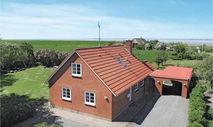 Ballum House | Cozy Home in Bredebro with Free Wifi & Pet-Friendly Options