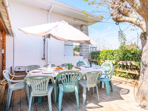 Mimizan House | Welcoming Holiday Home Vigon with Pet-Friendly Amenities