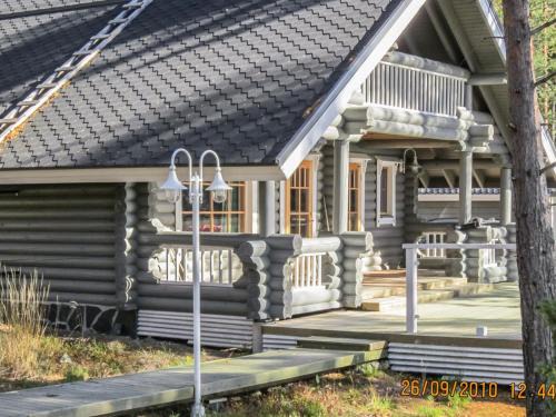 Savitaipale House | Family-Friendly Villa Helge with Hot Tub - 4 Star Retreat