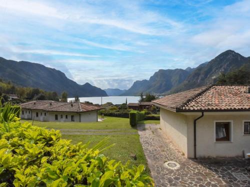 Vesta House | Oceanfront Holiday Home Villa Lackas-2 with Pet Friendly Perks