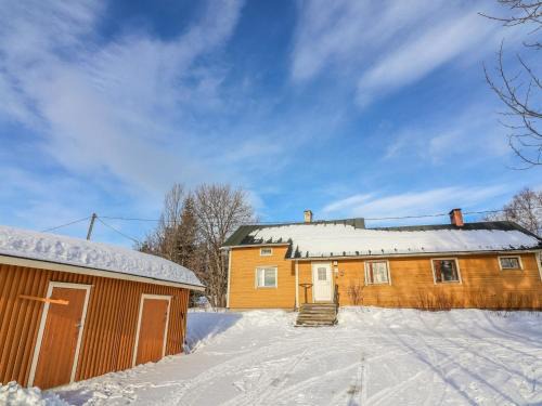 Raattama House | Holiday Home Villa paulu by Interhome