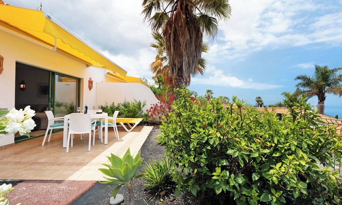 El Paso House | Villa Verde Superior: Sea View Retreat with Pool & Wi-Fi