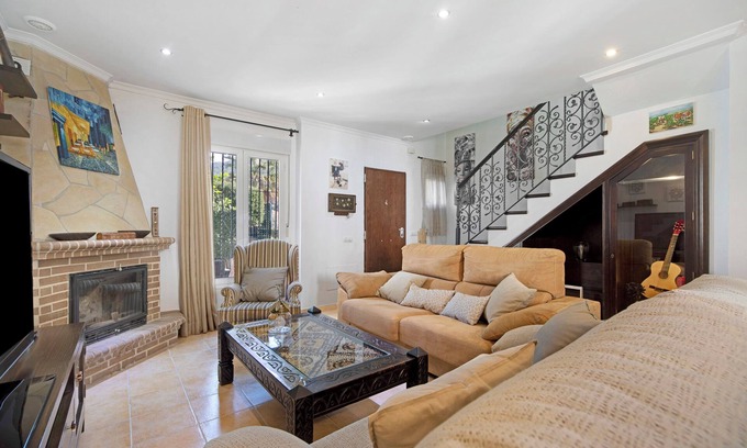 El Bosque House | Experience Villa Viruta: Mountain Views & Shared Pool