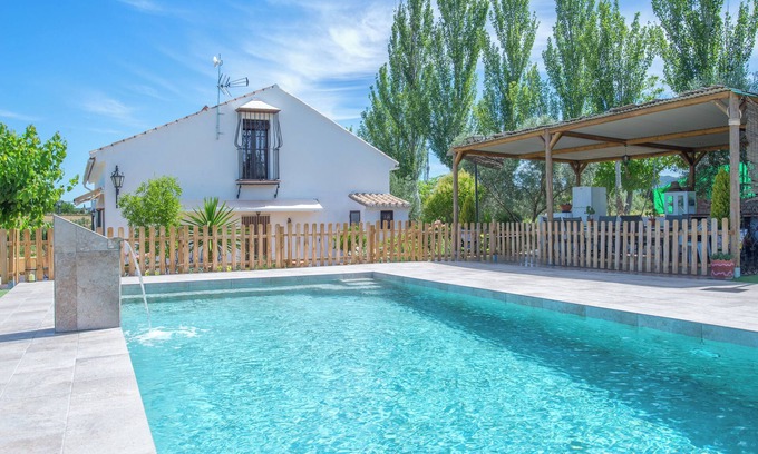 Arriate House | Villa Victoria: Pet-Friendly Getaway with Pool & Garden