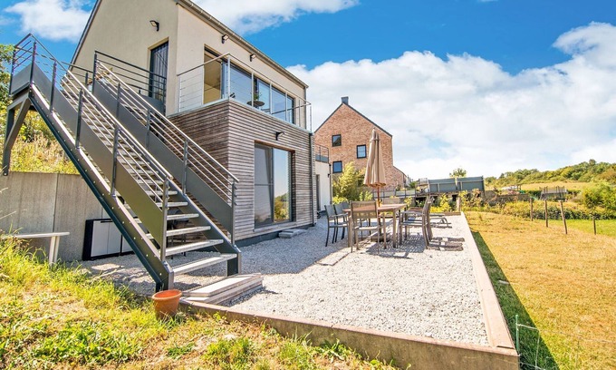 Olloy-sur-Viroin House | Top-Rated Holiday Home in Viroinval with Family Amenities