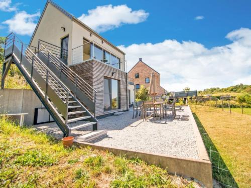 Olloy-sur-Viroin House | Top-Rated Holiday Home Viroinval - Child-Friendly Retreat