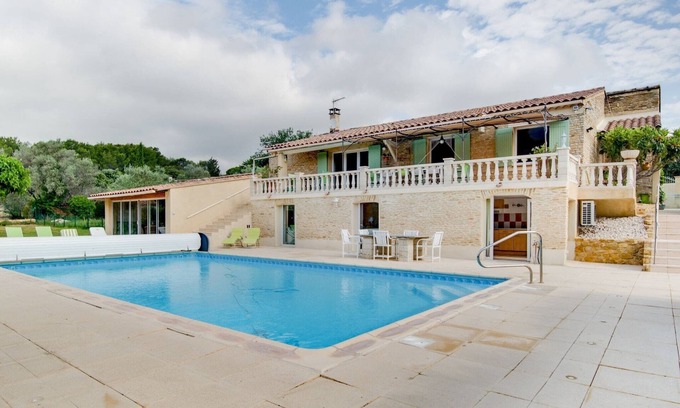 Lagarde Pareol Villa | Private Pool Holiday Home Steps from Orange Attractions