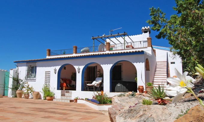 Comares House | Private Pool Retreat Near Velez Malaga for Perfect Getaways