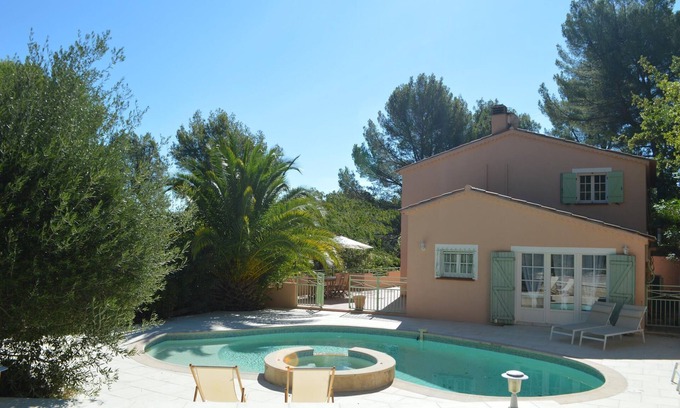 Figanieres House | Idyllic Holiday Home with Private Pool and Garden Retreat