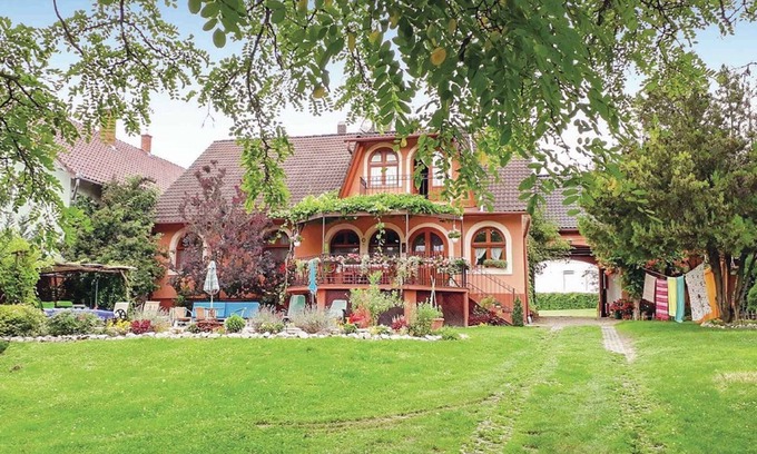 Somogyvar House | Inviting Holiday Home with Pool and Child-Friendly Amenities