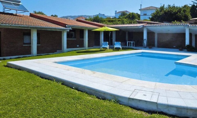 Viana do Castelo House | Ideal Family Retreat at Semi-Detached House, Afife